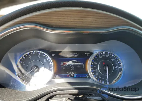 2015 Chrysler 200 C z USA, uszkodzony, nr VIN 1C3CCCCGXFN581053